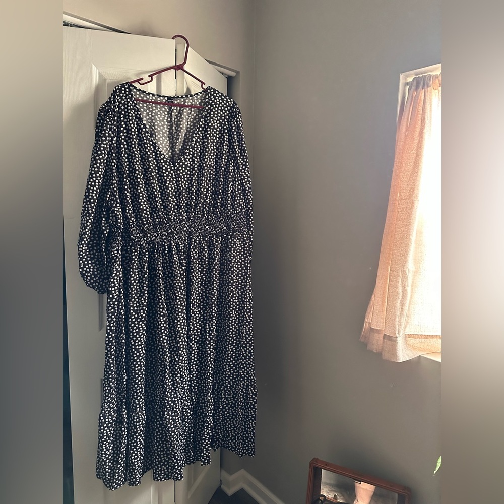 SHEIN+ Ditsy Floral Maxi Dress - 32/34